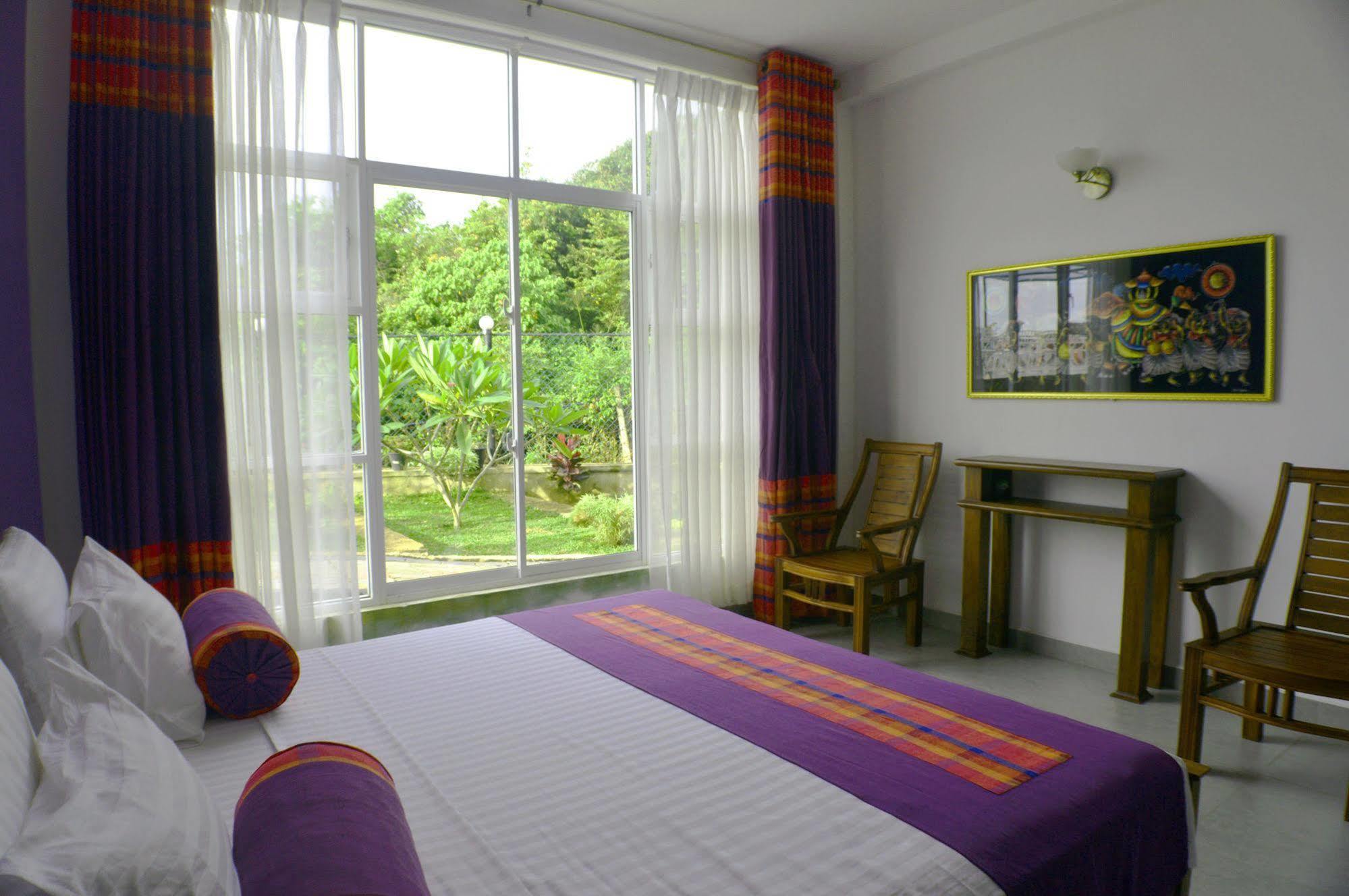 Villa Baywatch, Rumassala Unawatuna Exteriör bild